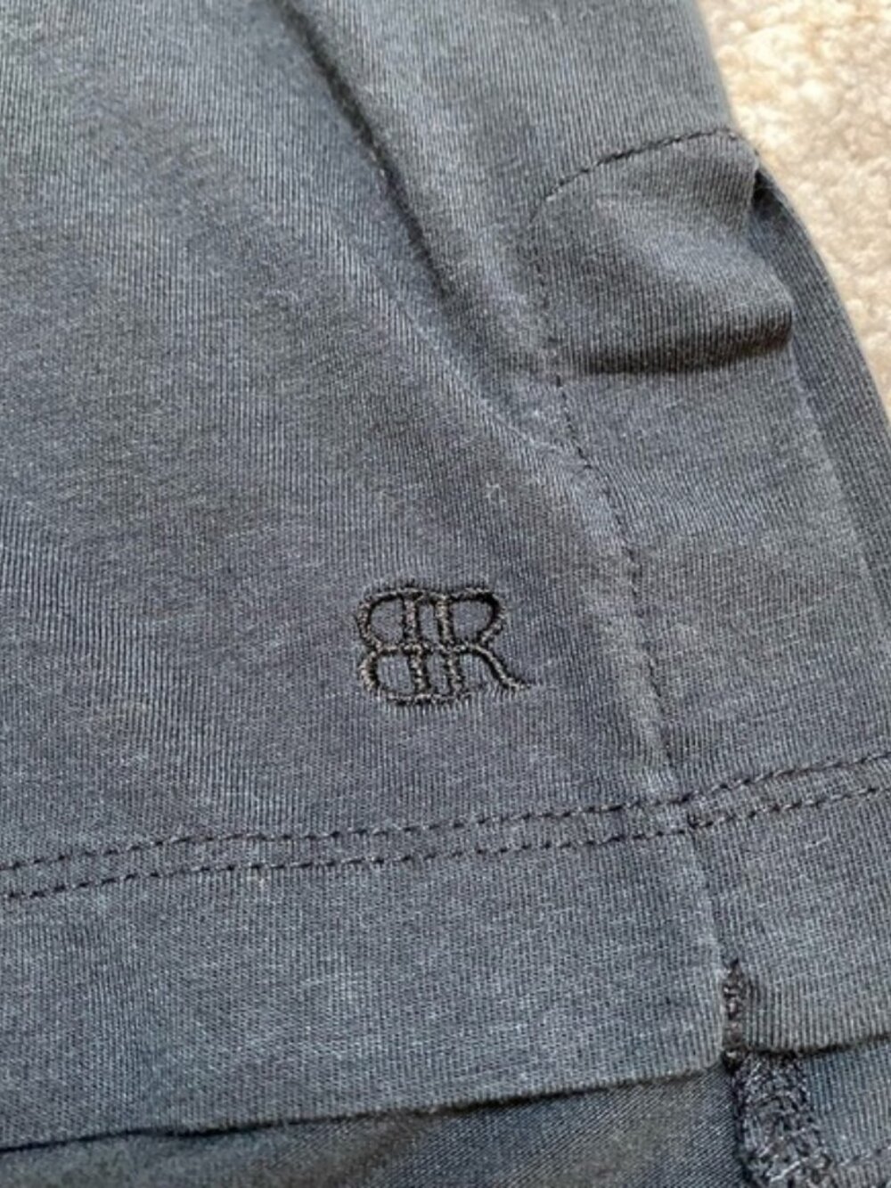 SOLD - Black Banana Republic V Neck Cotton Blend Tee Women’s  Large - Picture 3 of 8